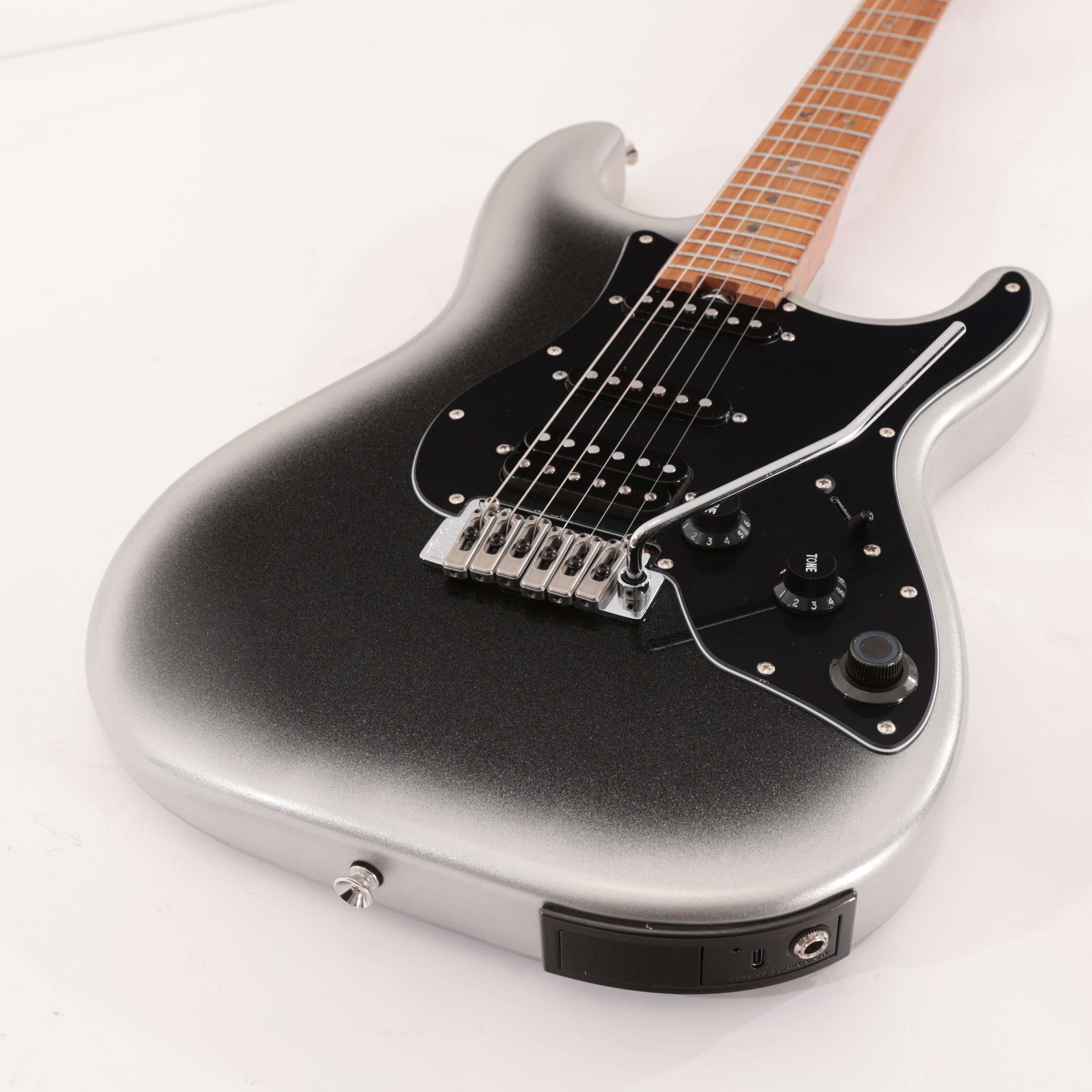 16万　Mooer GTRS P801 + GWF4 Dark silver Mooer GTRS P801 Professional 801 Guitar in Dark Silver - Andertons